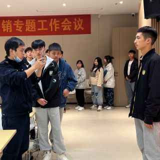 點(diǎn)贊！派出所把“零跑腿”送到生產(chǎn)線